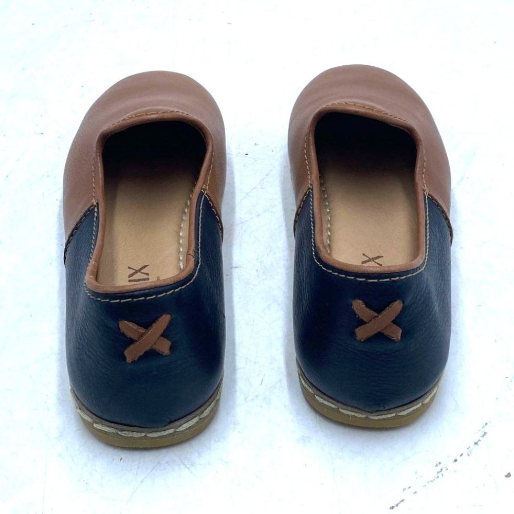 CHARIX Unisex 2 Tone Leather Shoes - Women's 10 / EU 41 - Picture 2 of 7